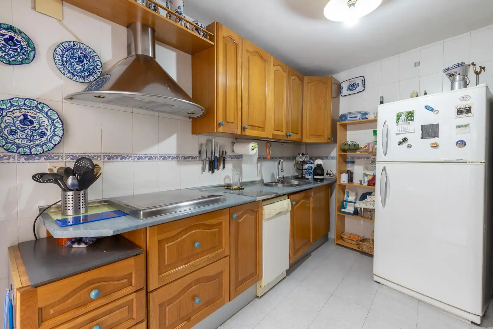 Cuina de Casa adosada en venda en Gójar amb Aire condicionat i Calefacció
