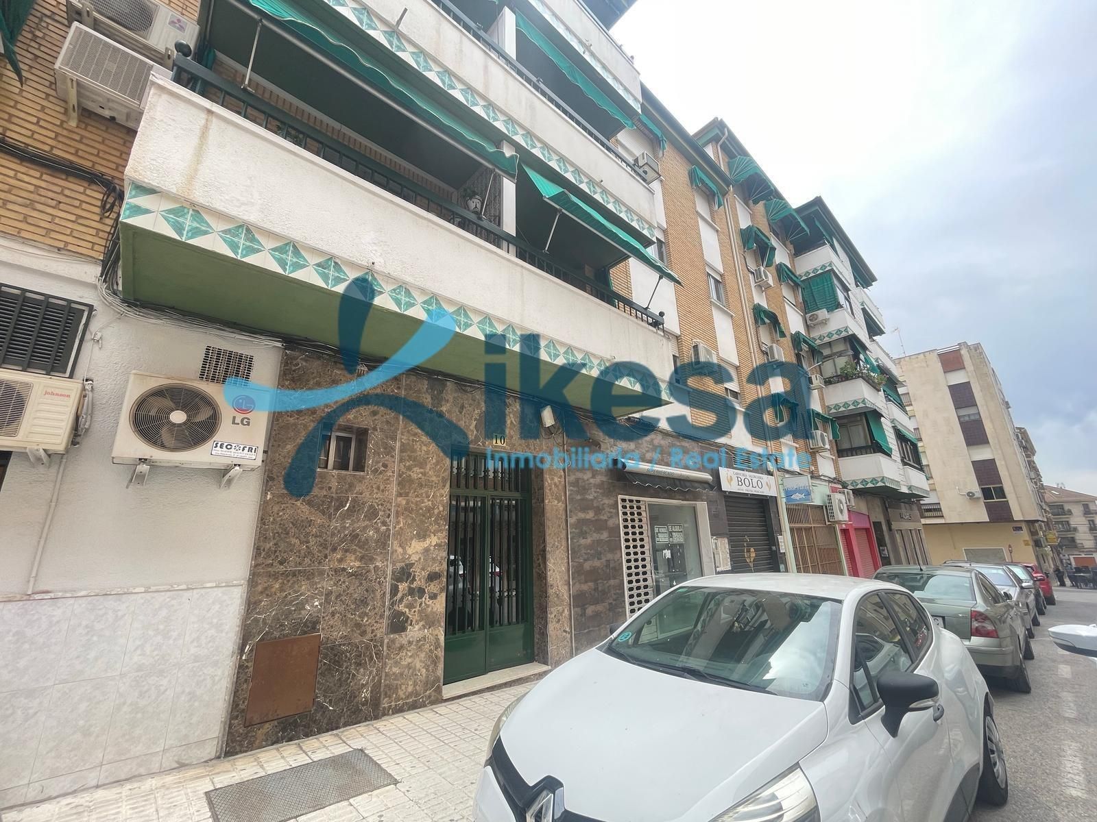 Flat for sale in Linarejos