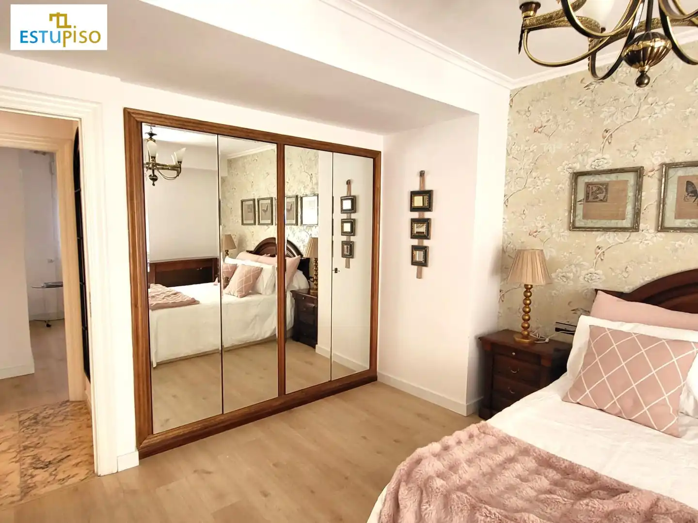 Bedroom of Flat for rent in León Capital 