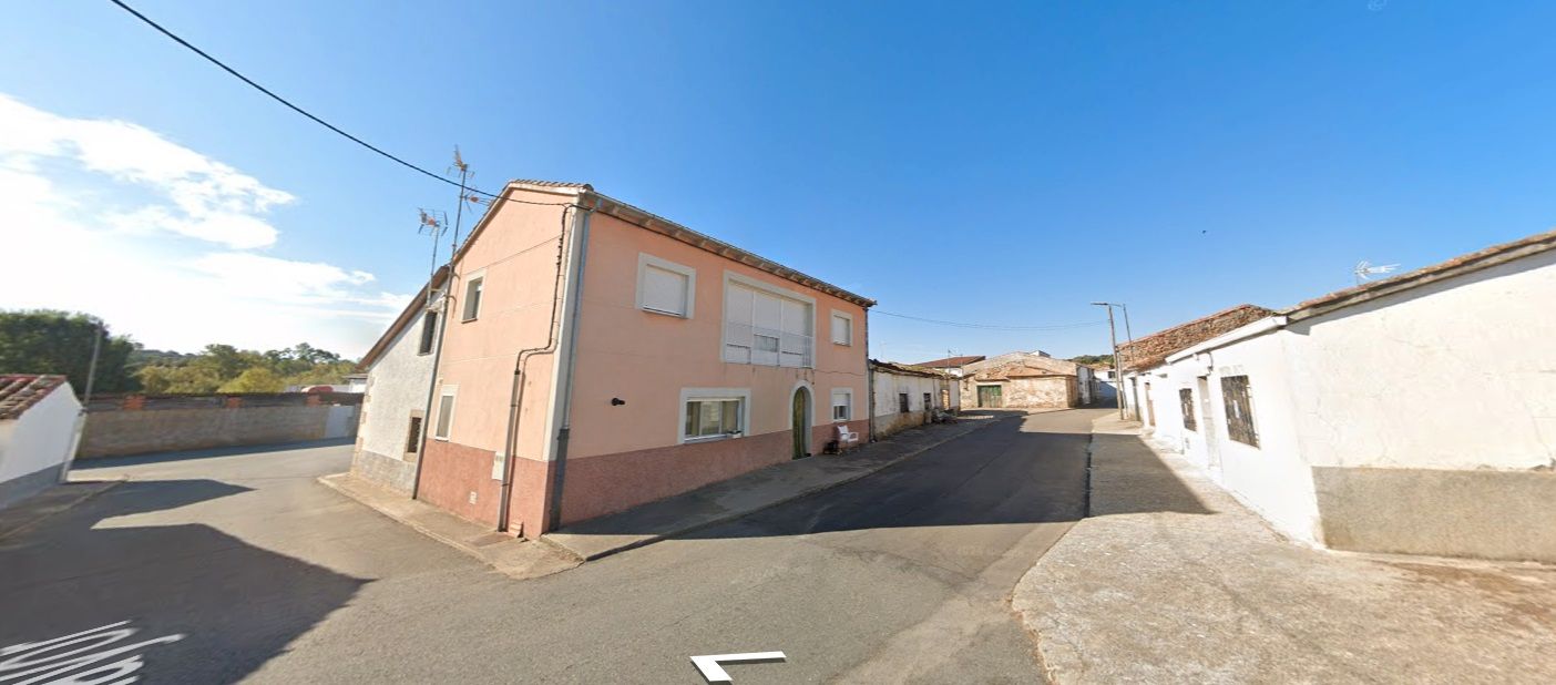 Exterior view of Single-family semi-detached for sale in La Cabeza de Béjar 