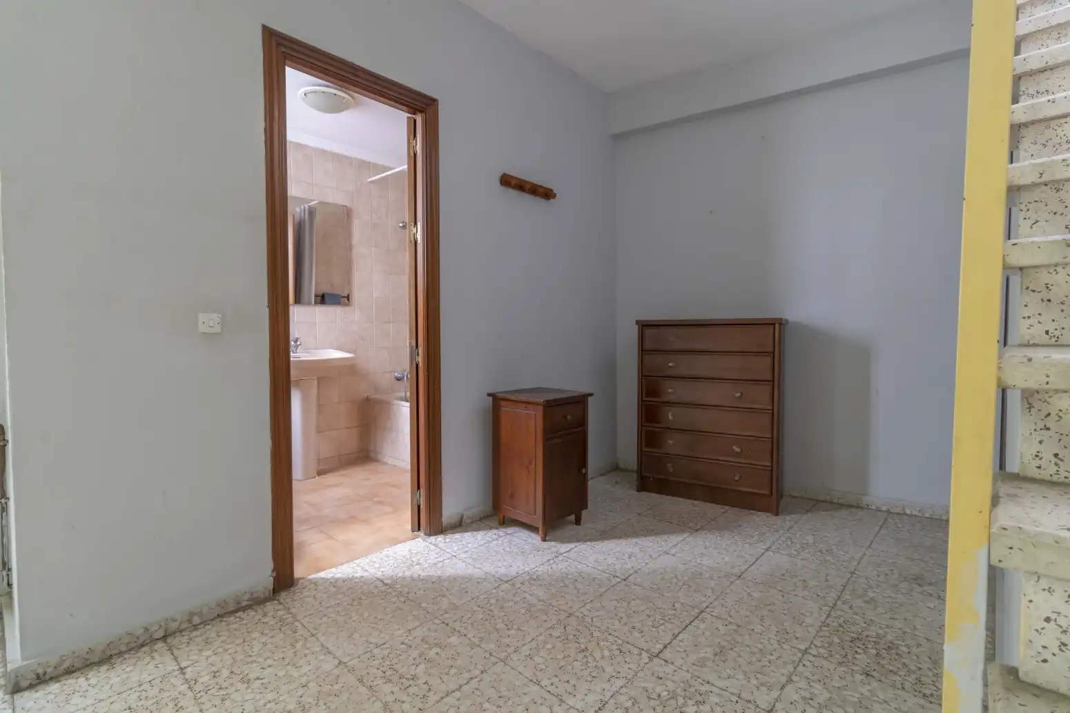 Schlafzimmer von Einfamilien-Reihenhaus zum Verkauf in Sevilla mit Terrasse, Abstellraum und Balkon