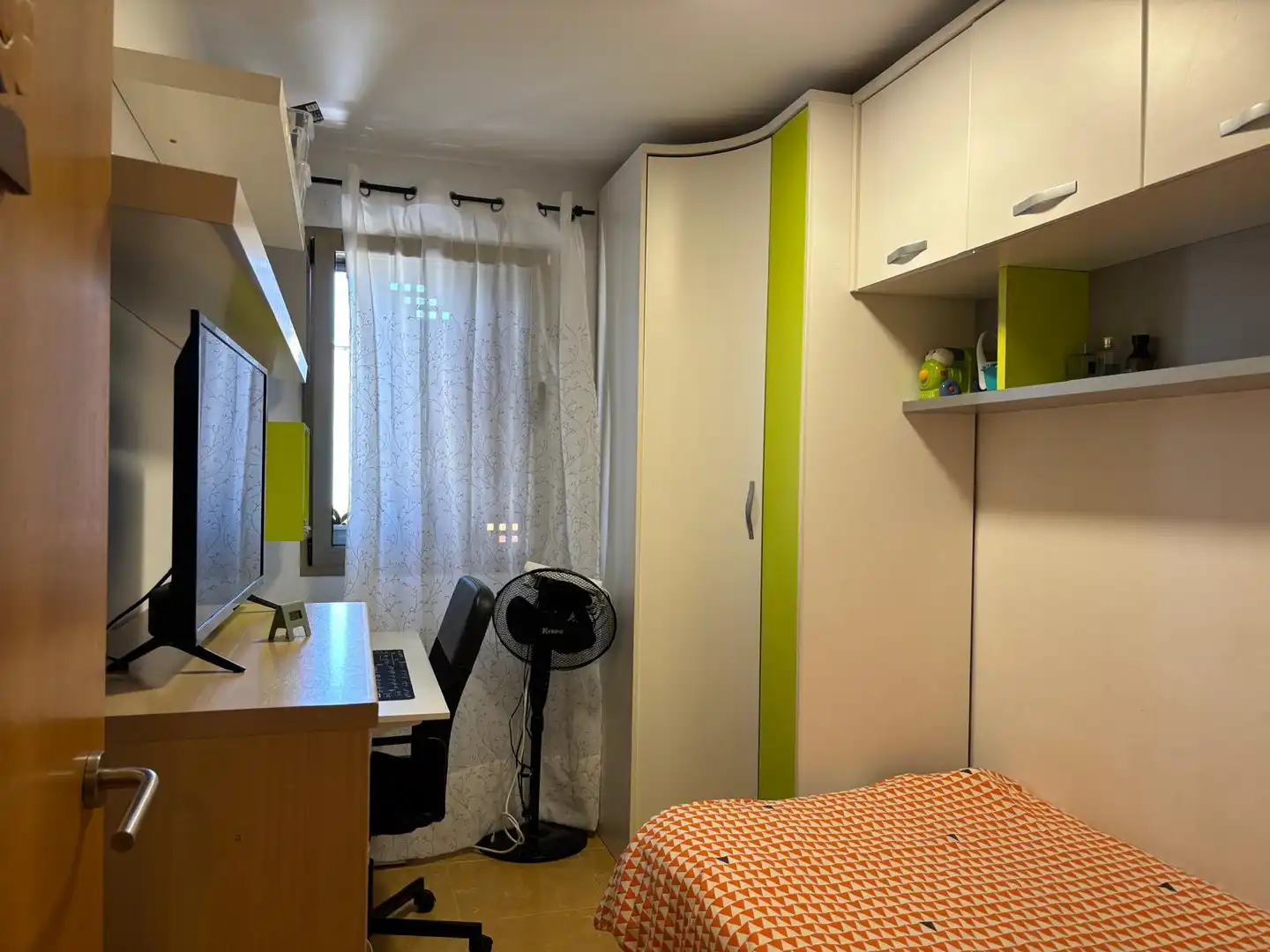 Habitación de Piso en venta en Telde con Trastero, Amueblado y Horno
