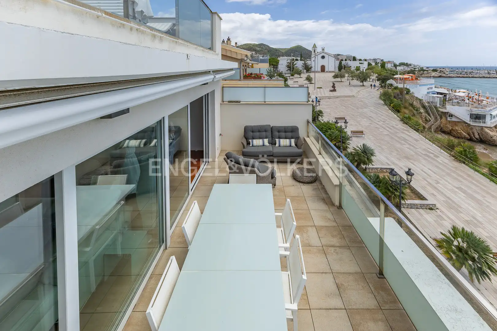 Terrace of Duplexes for sale in Sitges  with Air Conditioner, Heating and Parquet flooring