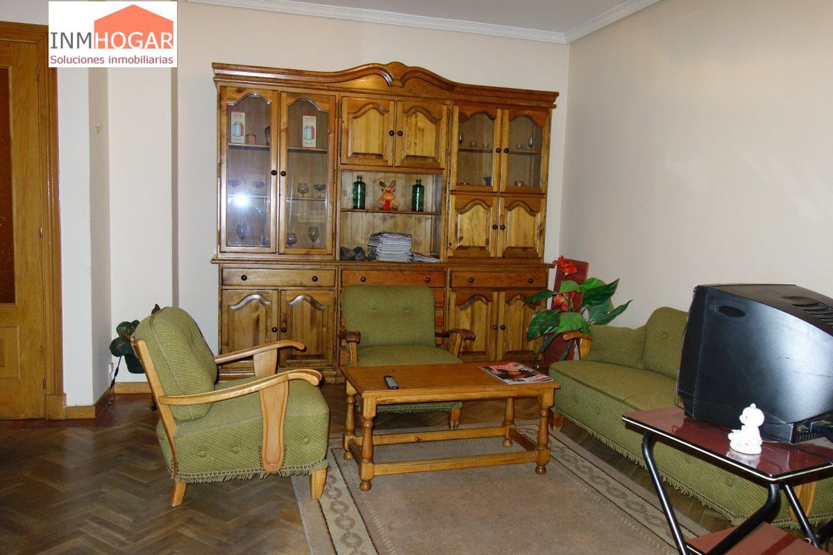 Living room of Flat for sale in Ávila Capital  with Heating, Parquet flooring and Terrace