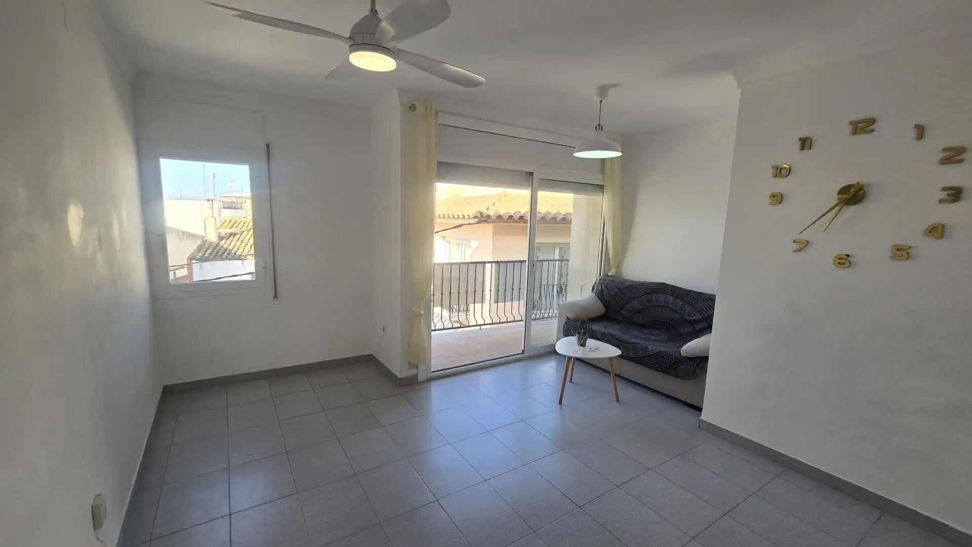 Appartement compact avec ascenseur à vendre à Centre