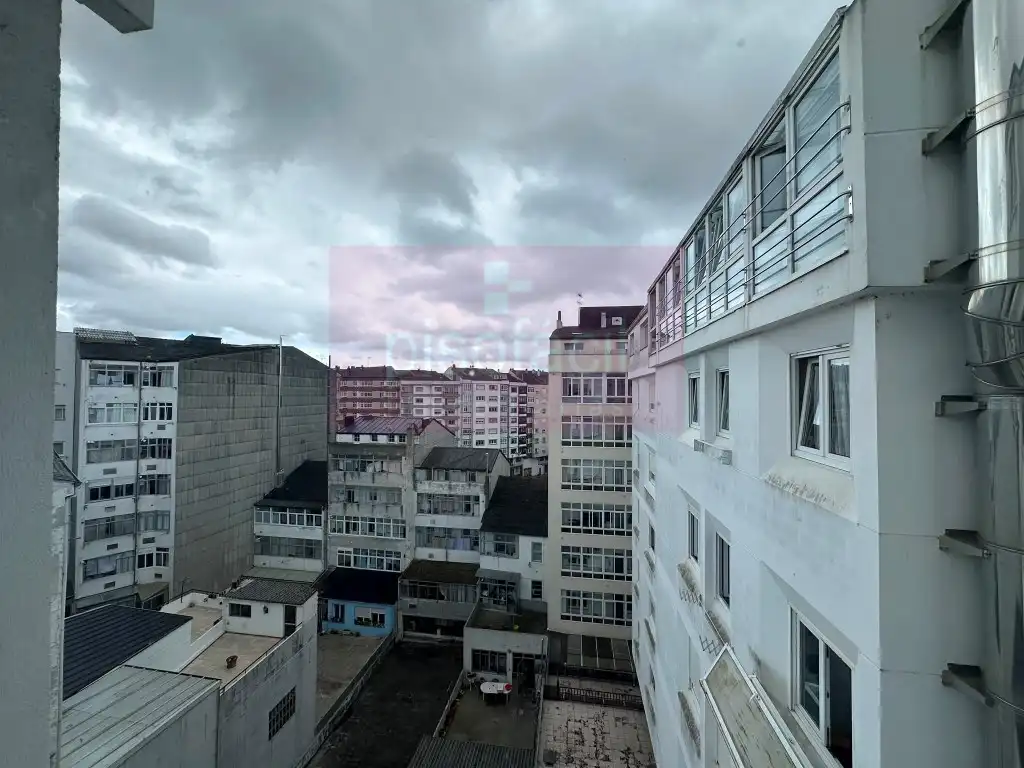 Vista exterior de Pis en venda en Lugo