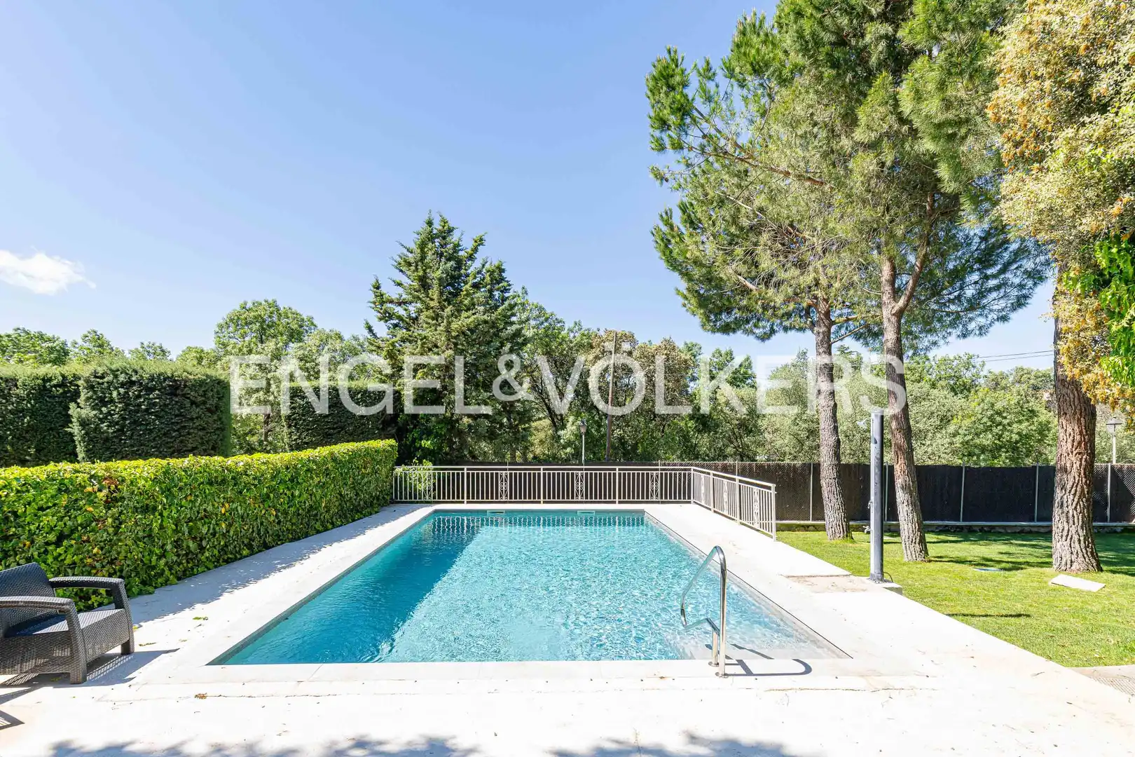 Piscina de Casa o chalet de alquiler en Alpedrete con Calefacción y Jardín privado