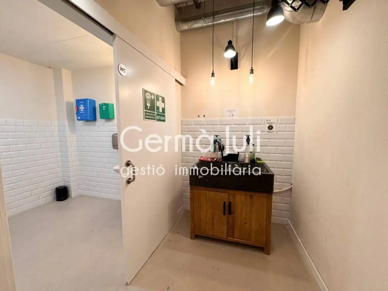 Local comercial en venta en Avenida President Companys, imagen 13