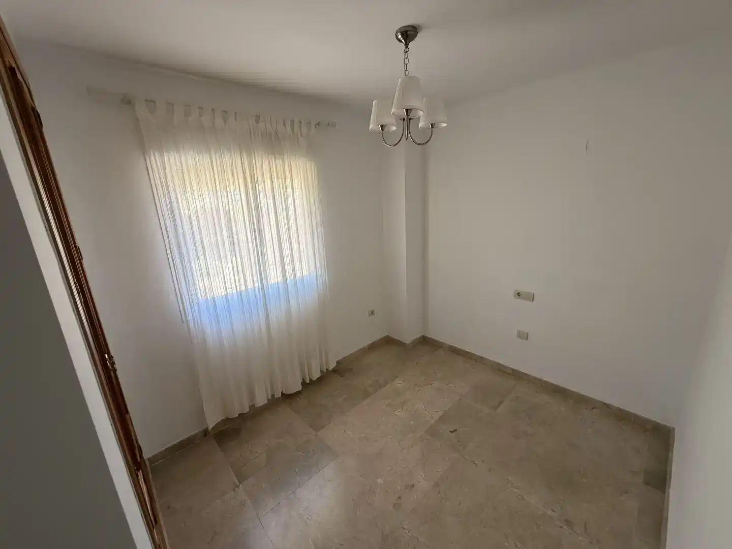 Dormitori de Pis en venda en Torremolinos amb Aire condicionat, Piscina i Balcó