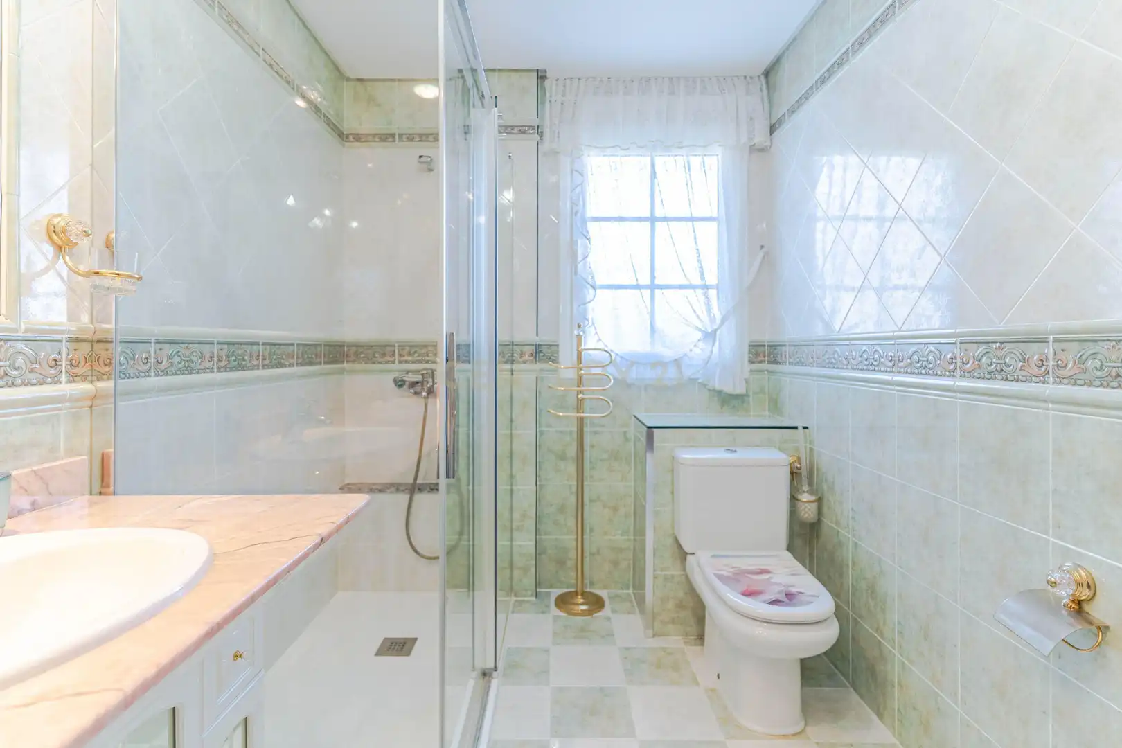 Bathroom of Houses for sale in Vélez de Benaudalla  with Private garden