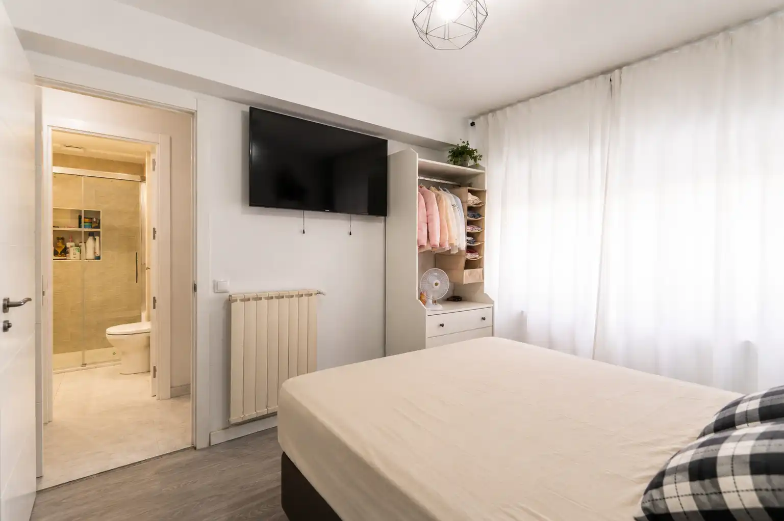 Bedroom of Flat for sale in Móstoles  with Air Conditioner, Heating and Oven