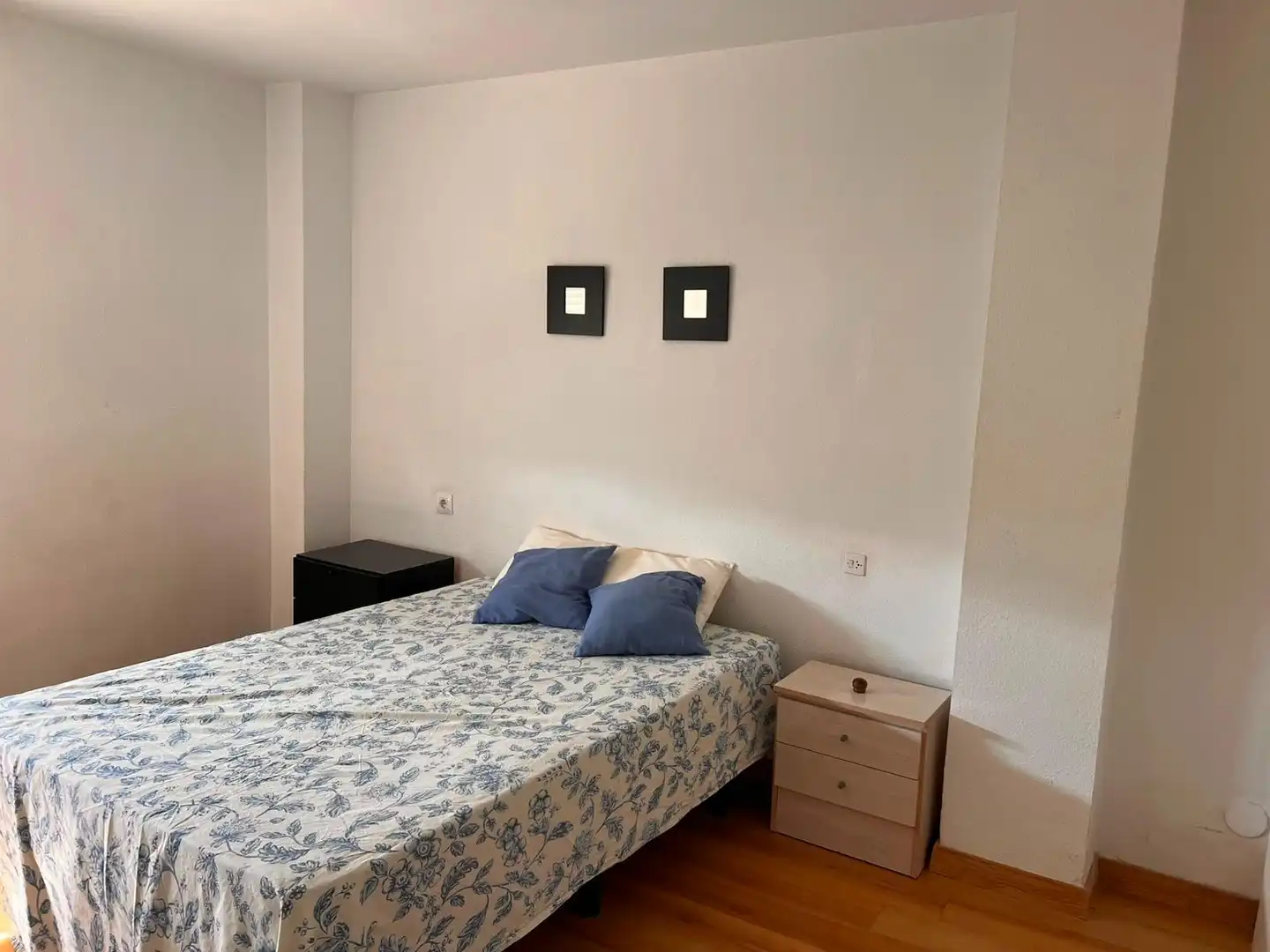 Bedroom of Flat for share in Sevilla  with Air Conditioner