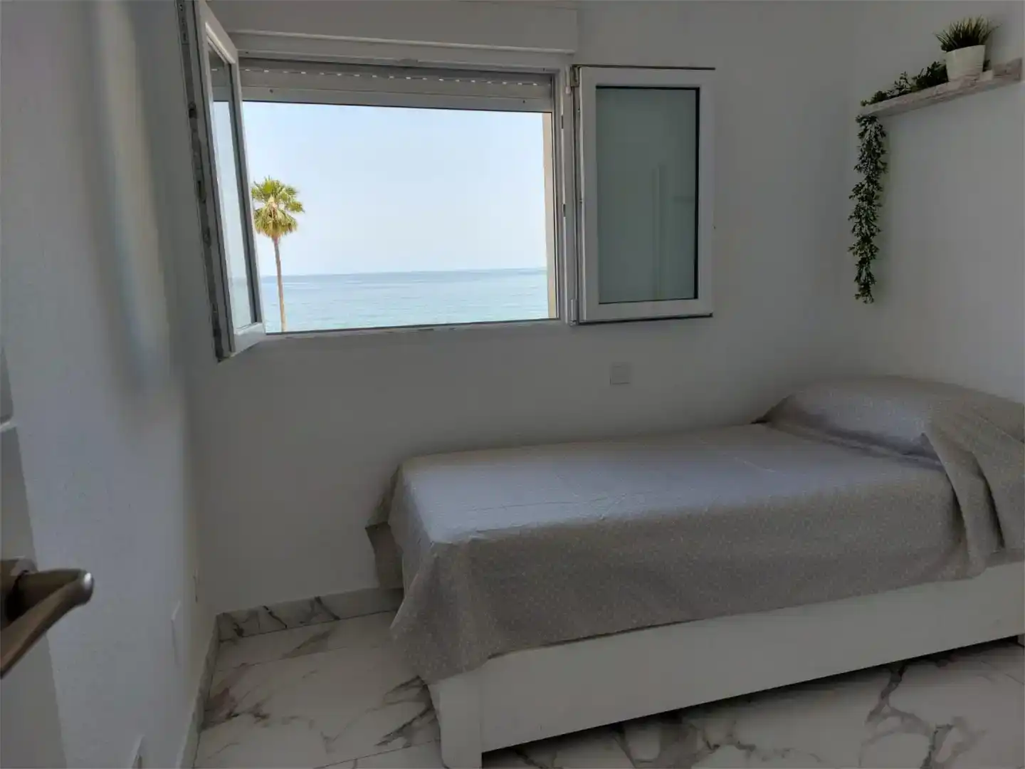 Habitación de Piso de alquiler en San Luis de Sabinillas
