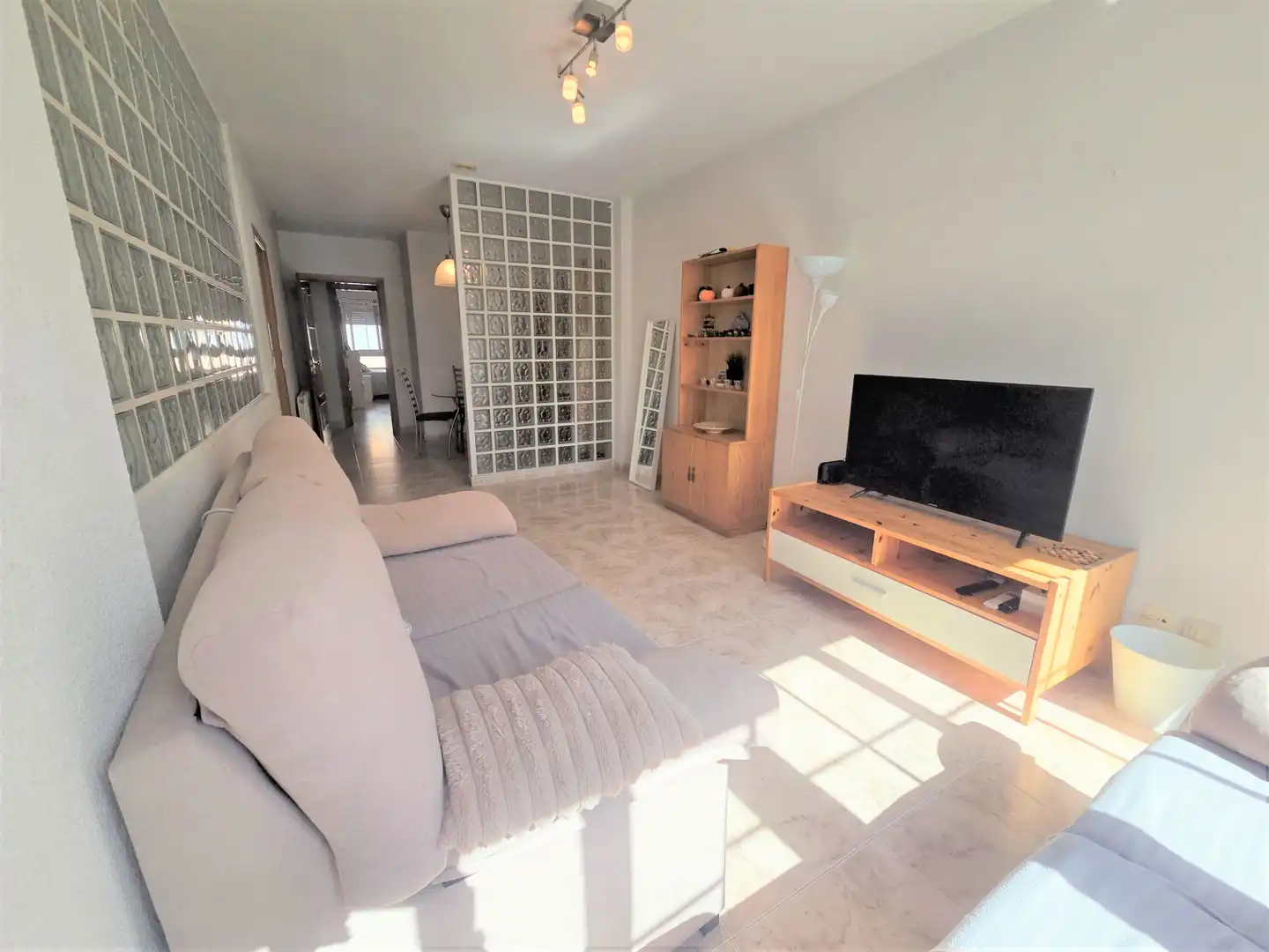 Living room of Flat for sale in Villanueva de la Cañada  with Air Conditioner, Heating and Furnished