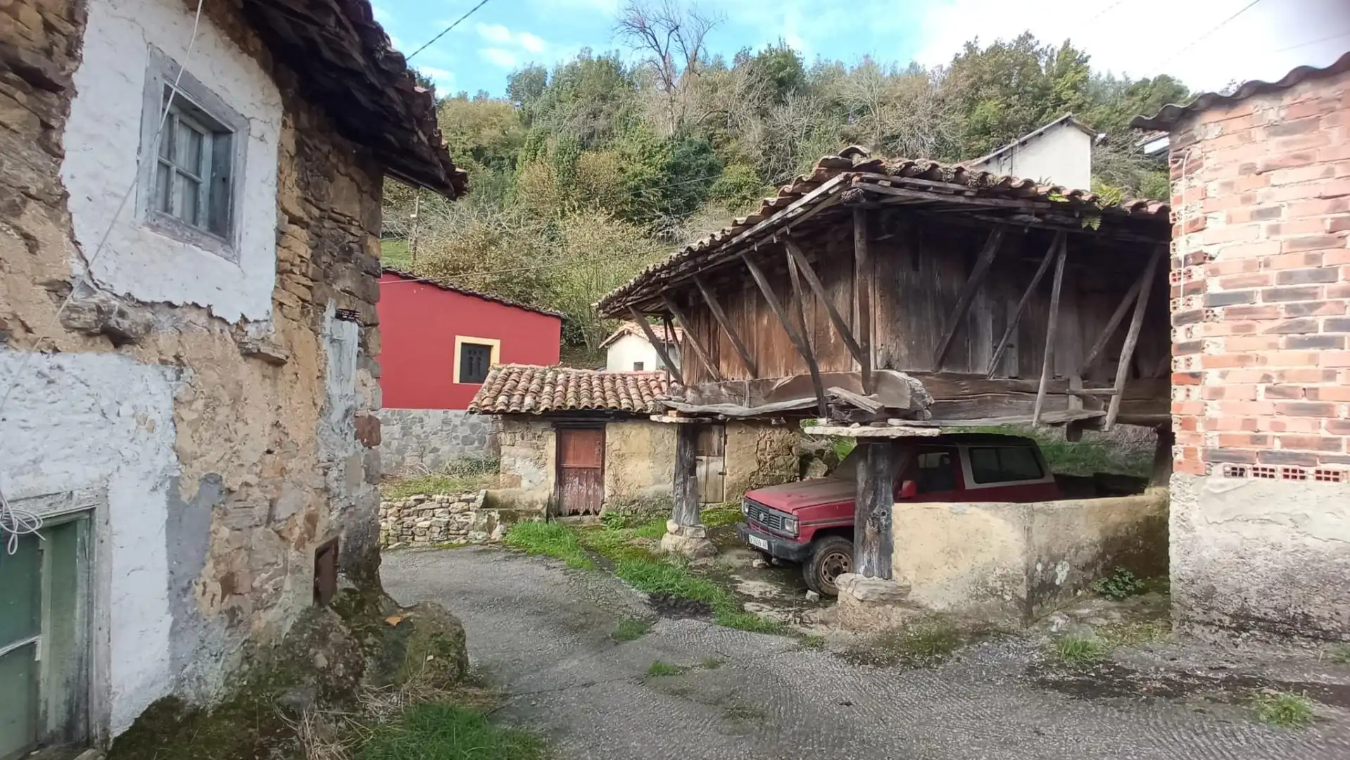 Vista exterior de Finca rústica en venta en Sariego con Jardín privado y Amueblado