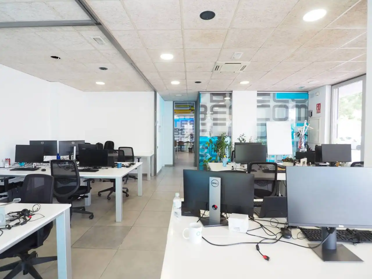 Business premises for sale in Avenida Marie Curie, imagen 3