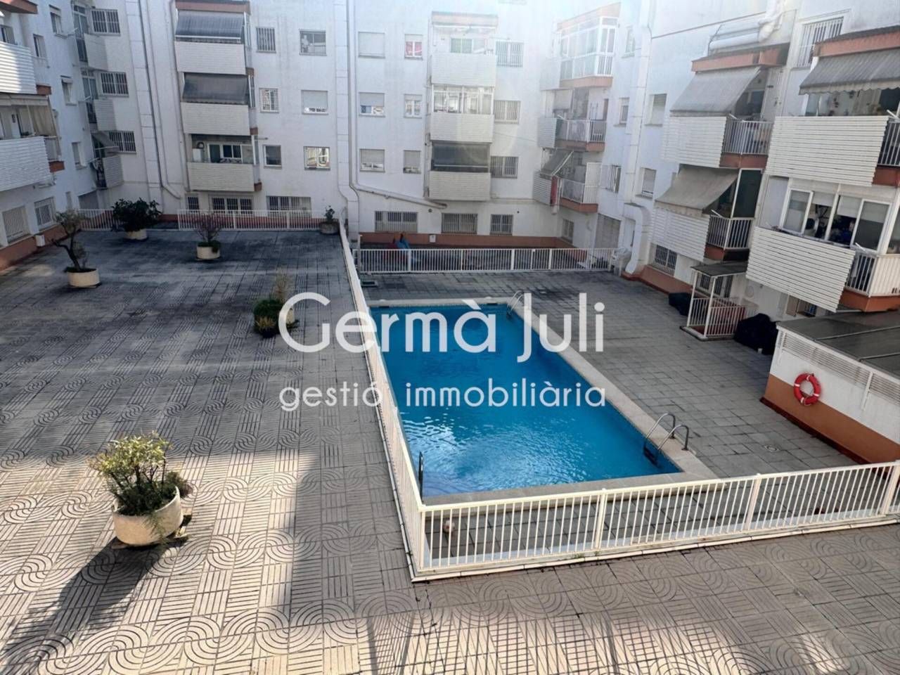 Exterior view of Flat for sale in Badalona  with Air Conditioner, Parquet flooring and Balcony
