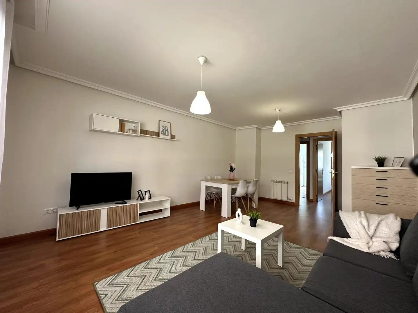 Sala de estar de Apartamento en venta en León Capital  con Calefacción y Terraza