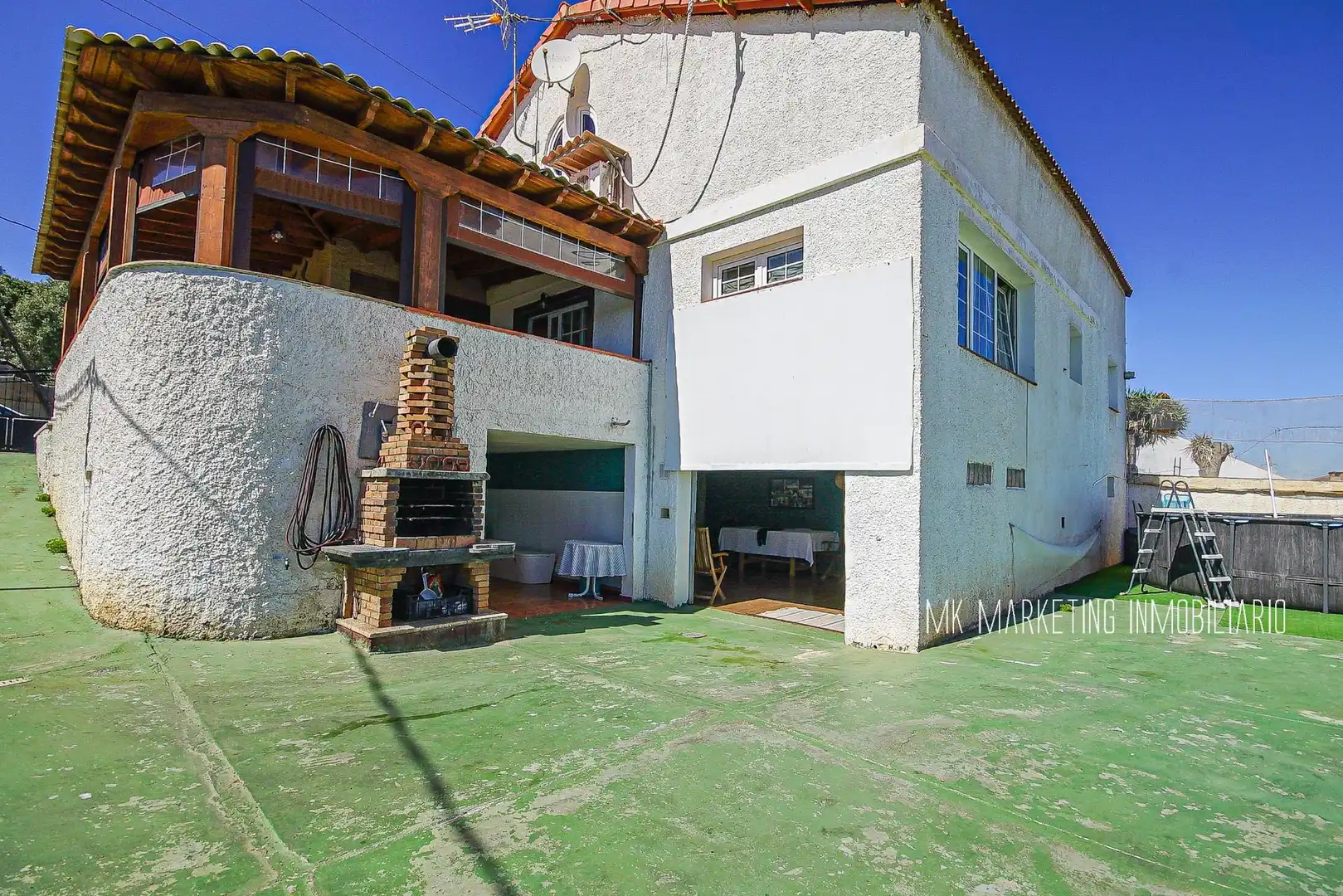Vista exterior de Casa o xalet en venda en Telde amb Jardí privat, Terrassa i Traster