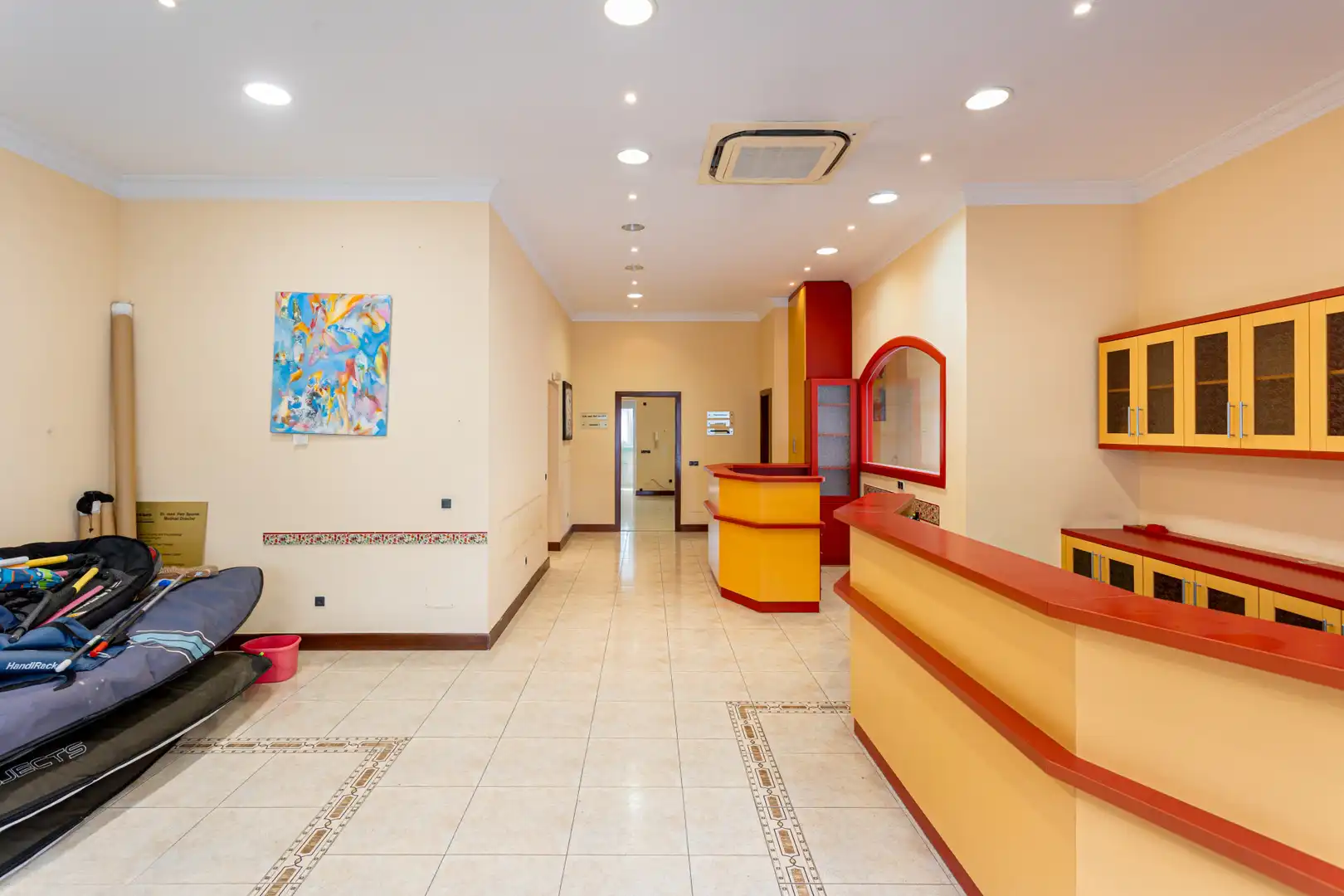 Commercial properties for sale in Marbella  with Air Conditioner and Furnished