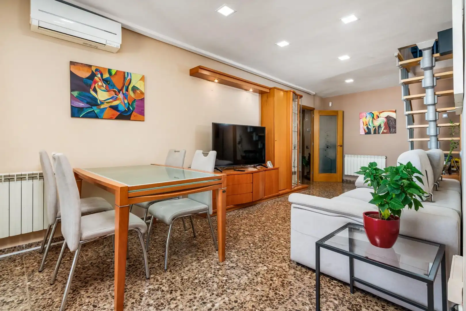 Living room of Flat for sale in Viladecans  with Air Conditioner, Heating and Terrace
