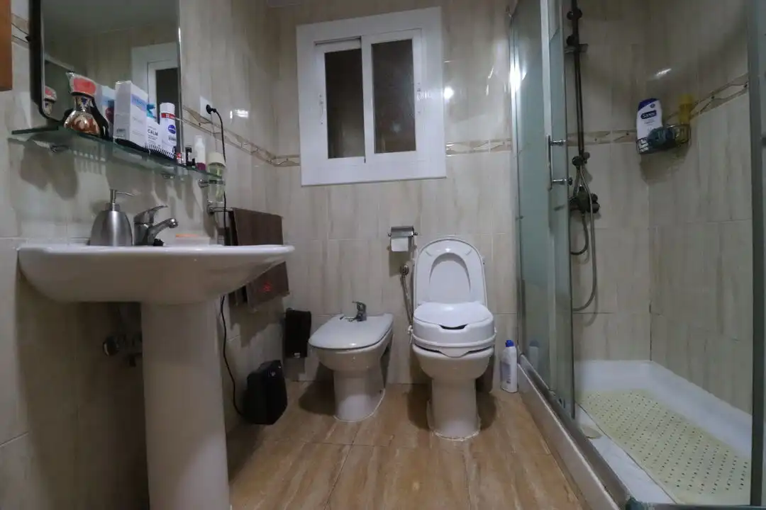 Baño de Piso en venta en Barcelona con Calefacción