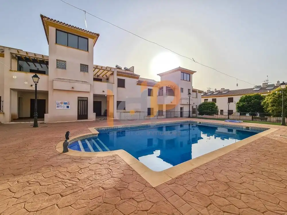 Piscina de Piso en venta en Chirivel con Piscina comunitaria