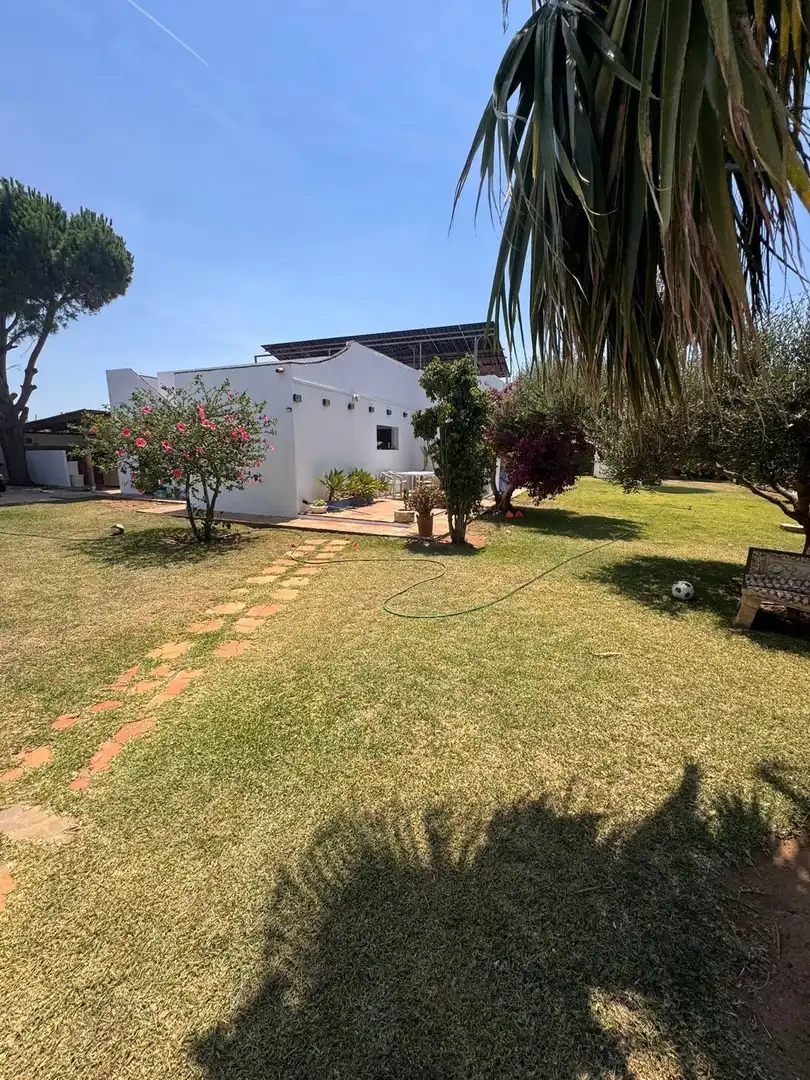 Jardín de Edificio en venta en Conil de la Frontera