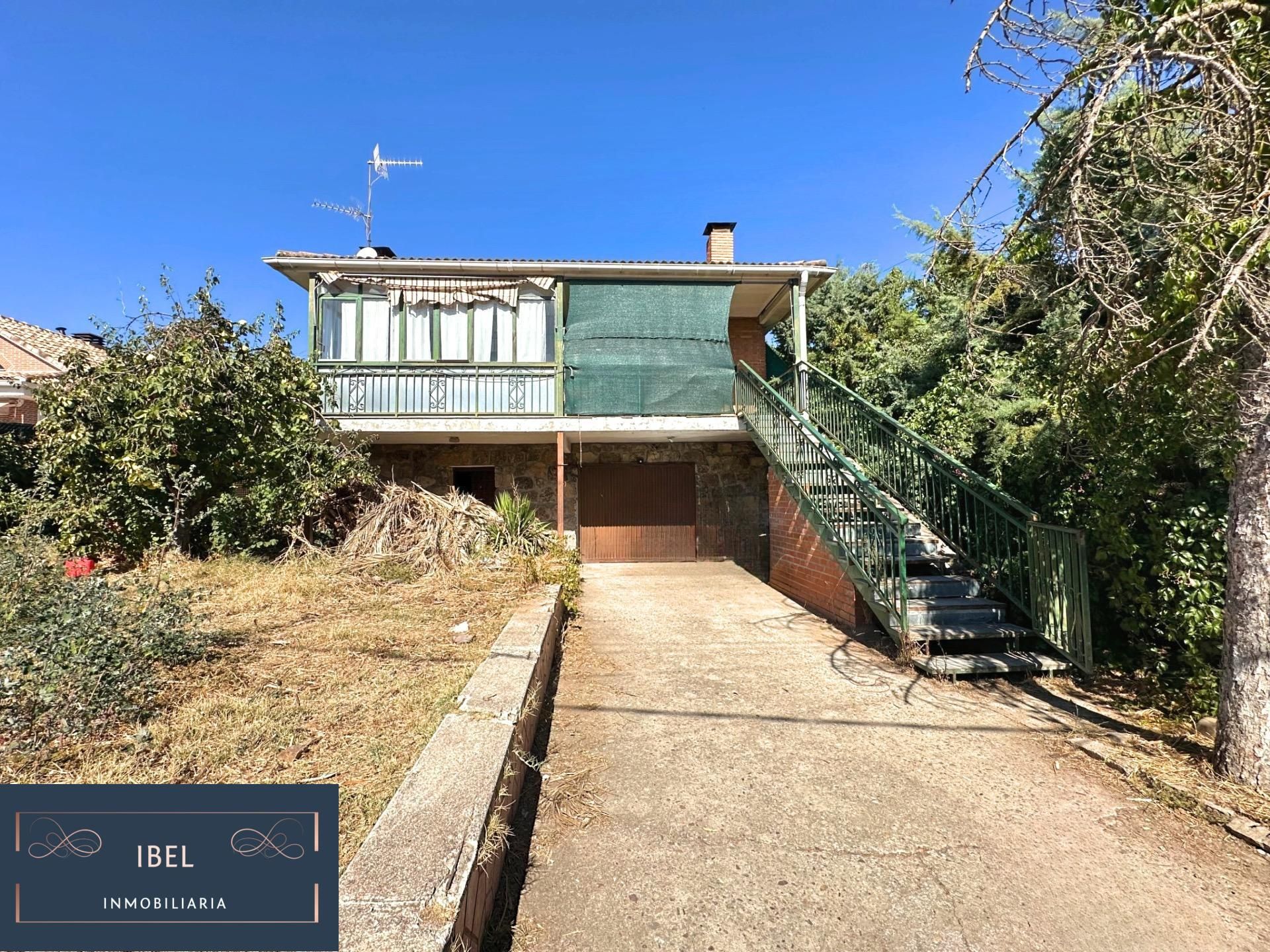 House or chalet for sale in Calle CASTILLO AREVALO