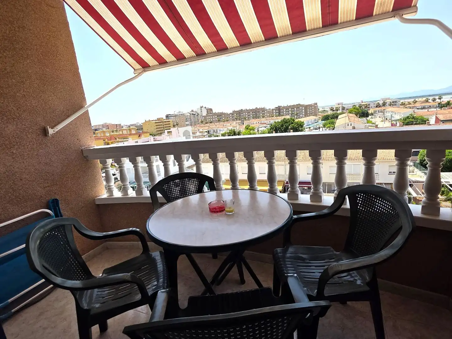 Terrasse von Wohnungen zum Verkauf in Santa Pola mit Klimaanlage, Terrasse und Möbliert