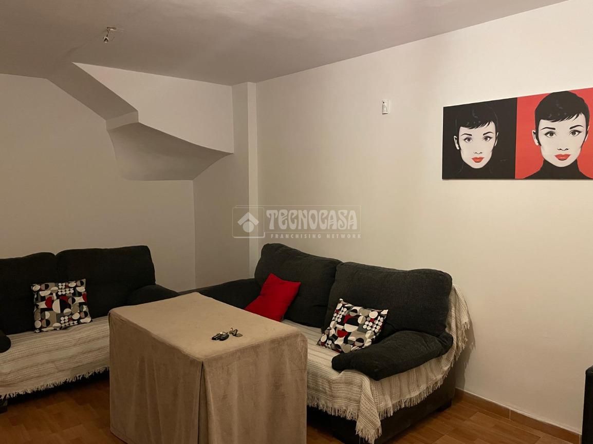 Casa adosada en venda en Iznalloz