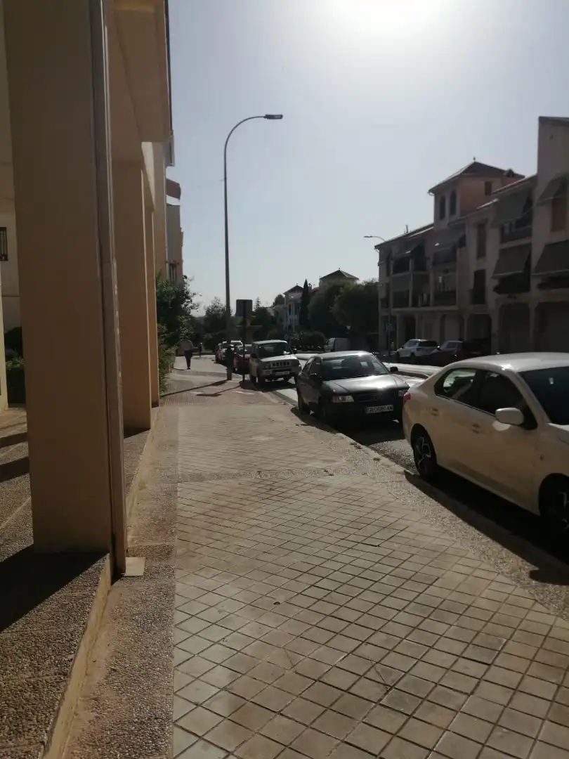 Parking de Local en venta en Granada
