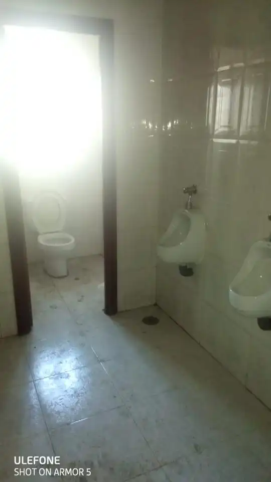 Bany de Edifici en venda en Plasencia