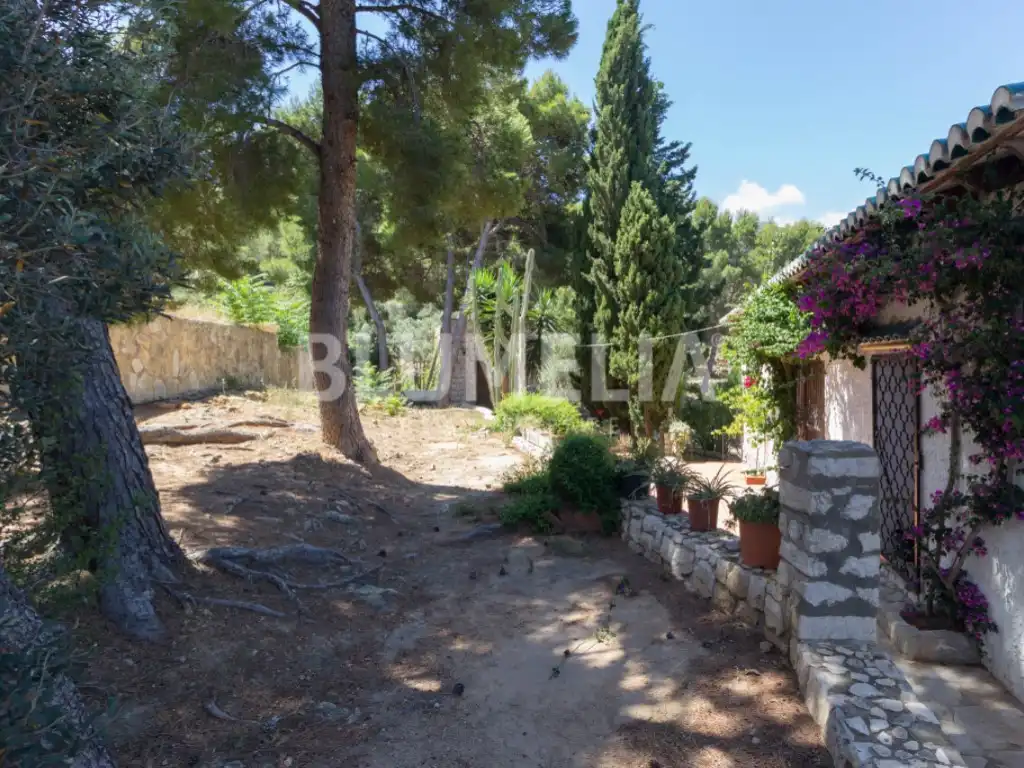 Houses for sale in Las Rotas / Les Rotes