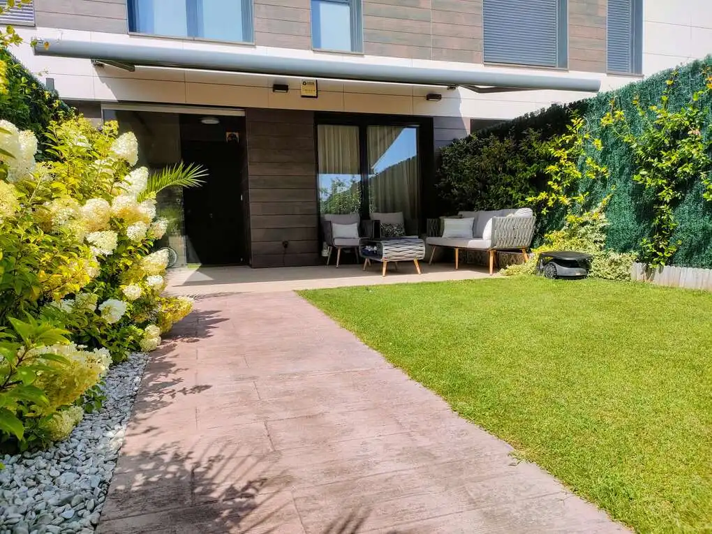 Villa con giardino in vendita a Asparrena Kalea, imagen 56