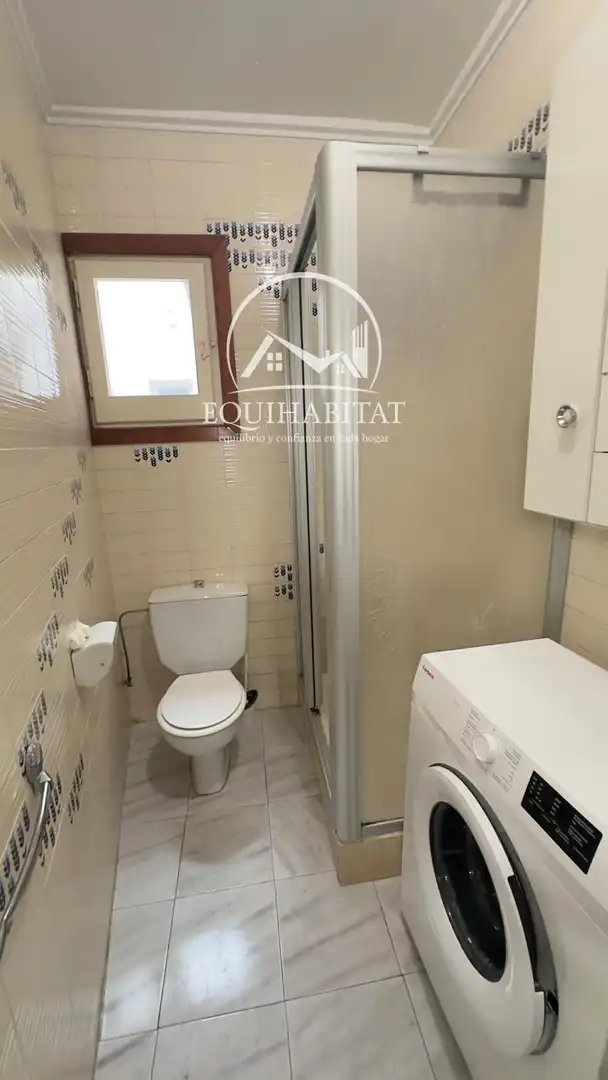 Badezimmer von Wohnung zur Miete in Lleida mit Terrasse, Möbliert und Haustiere erlaubt