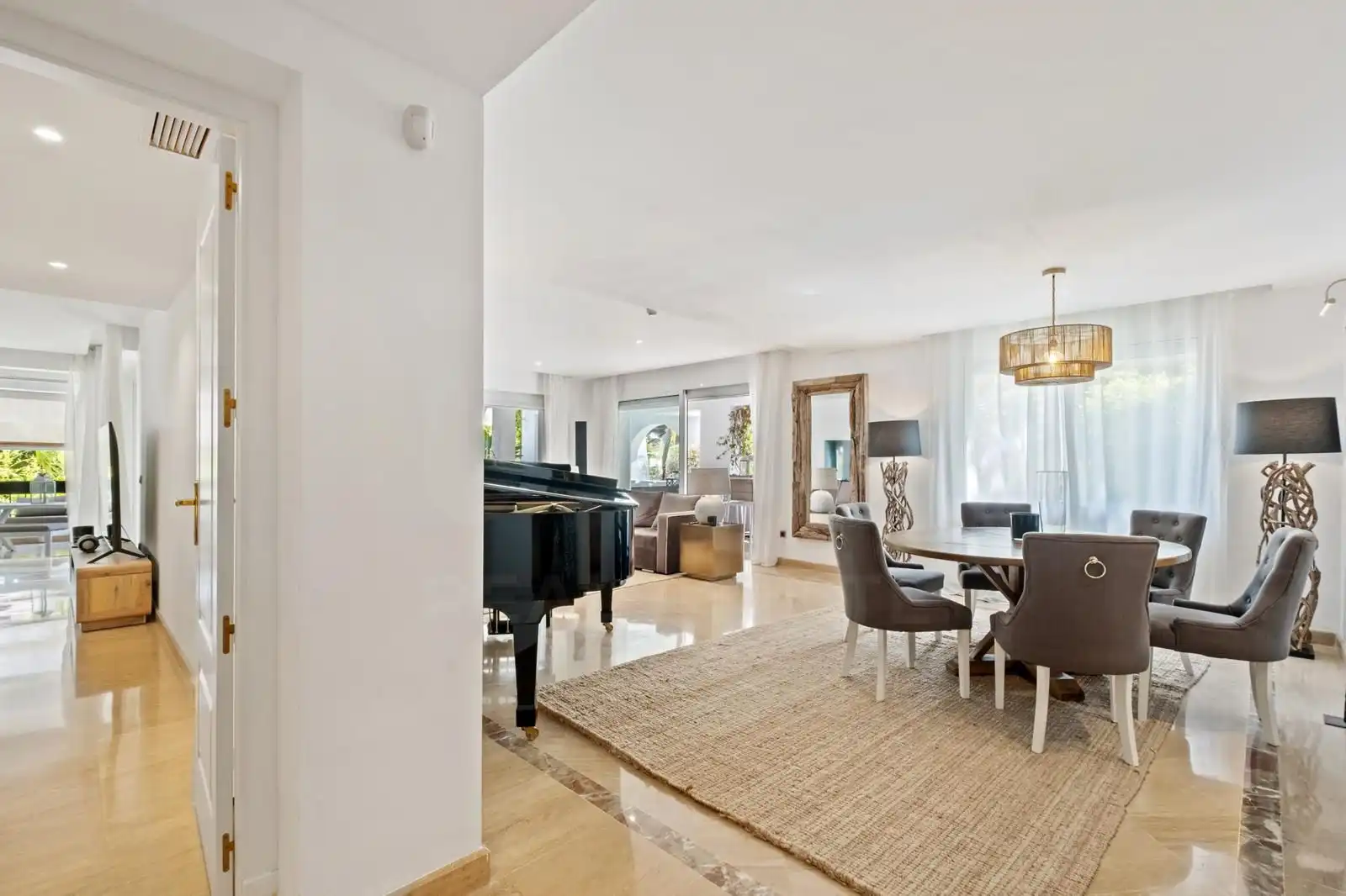 Piso con piscina en venta en Río Real - Los Monteros, imagen 4