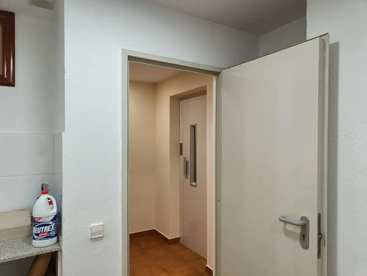 Terraced house with garden for sale in Carrer de Jericó 22, imagen 2