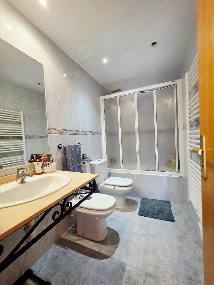 Baño de Casa adosada en venta en Marratxí con Aire acondicionado, Calefacción y Jardín privado