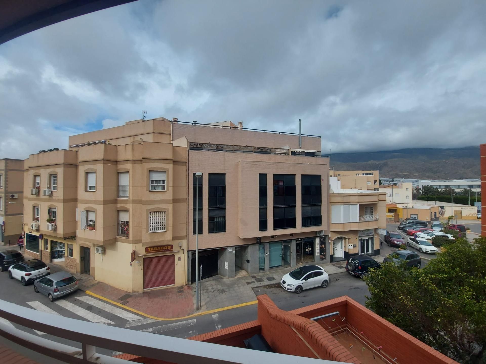 Vista exterior de Pis en venda en El Ejido amb Terrassa i Moblat