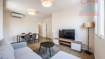 Living room of Flat to rent in  Madrid Capital  with Air Conditioner, Heating and Parquet flooring