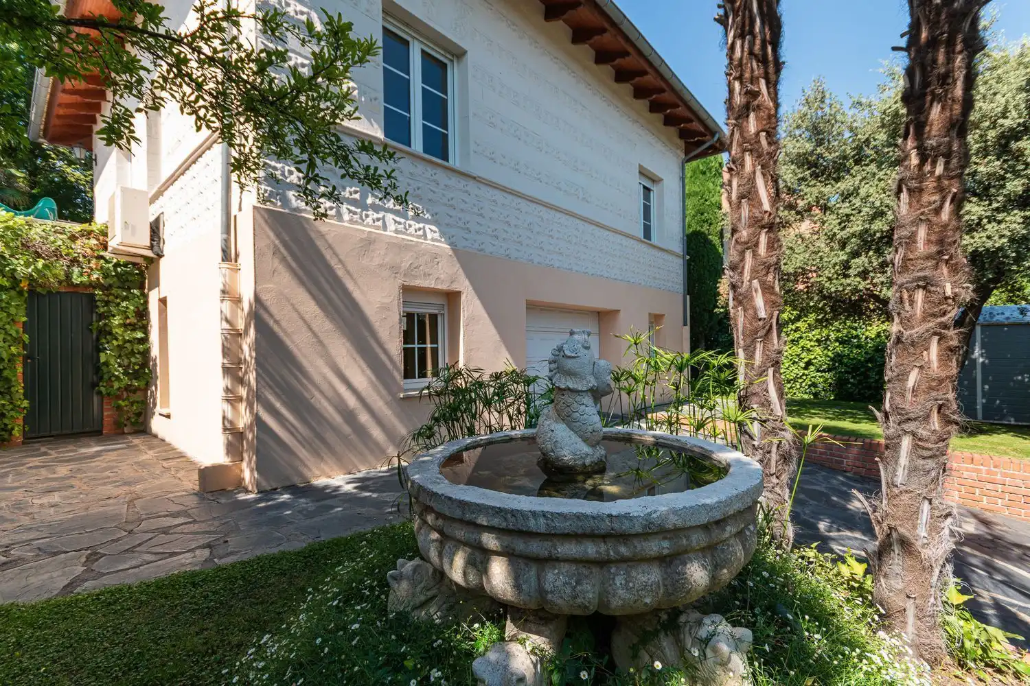 Jardí de Casa o xalet en venda en Madrid amb Aire condicionat, Calefacció i Traster