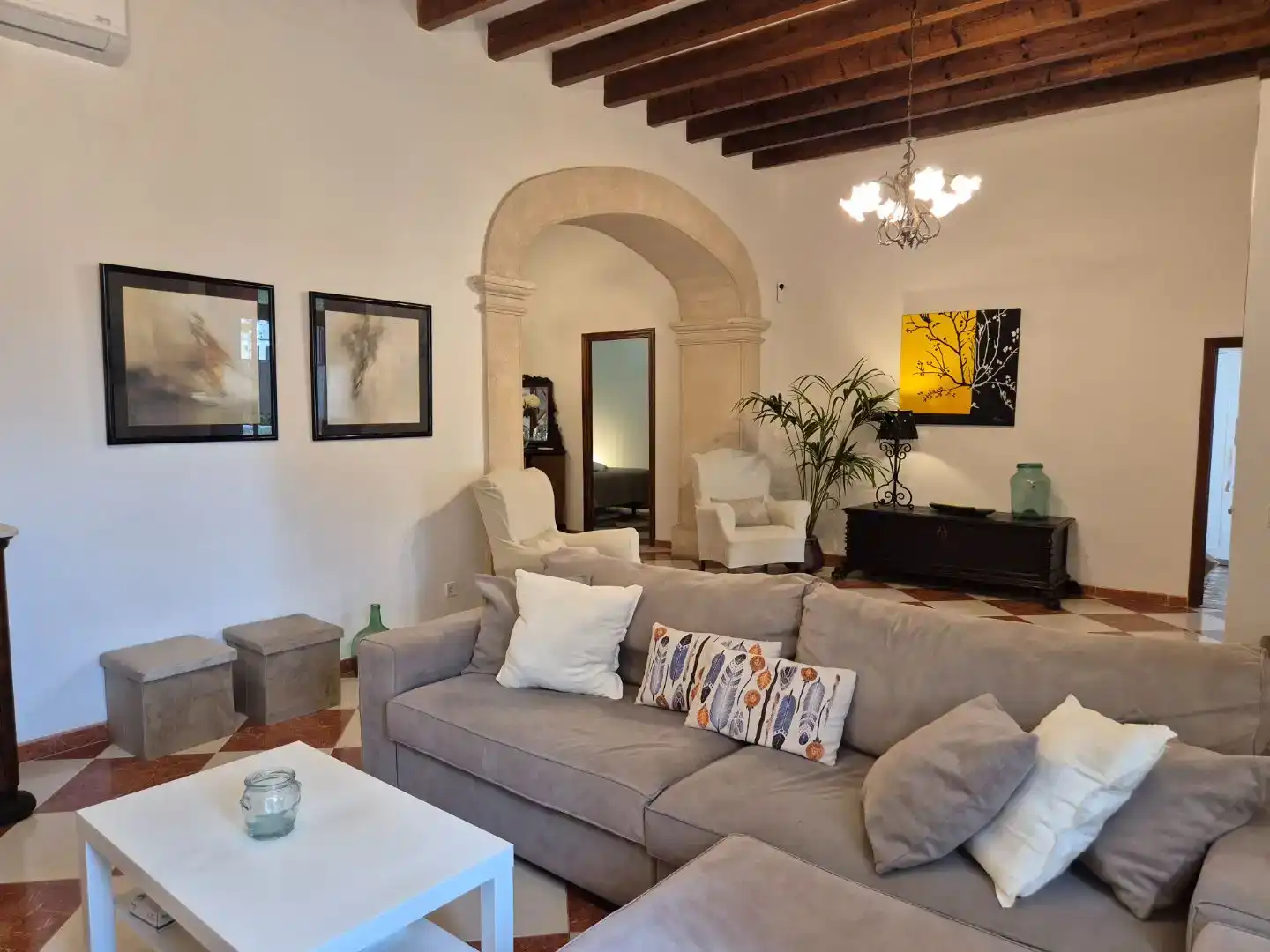 Sala d'estar de Casa adosada de lloguer en Ariany amb Aire condicionat, Jardí privat i Traster
