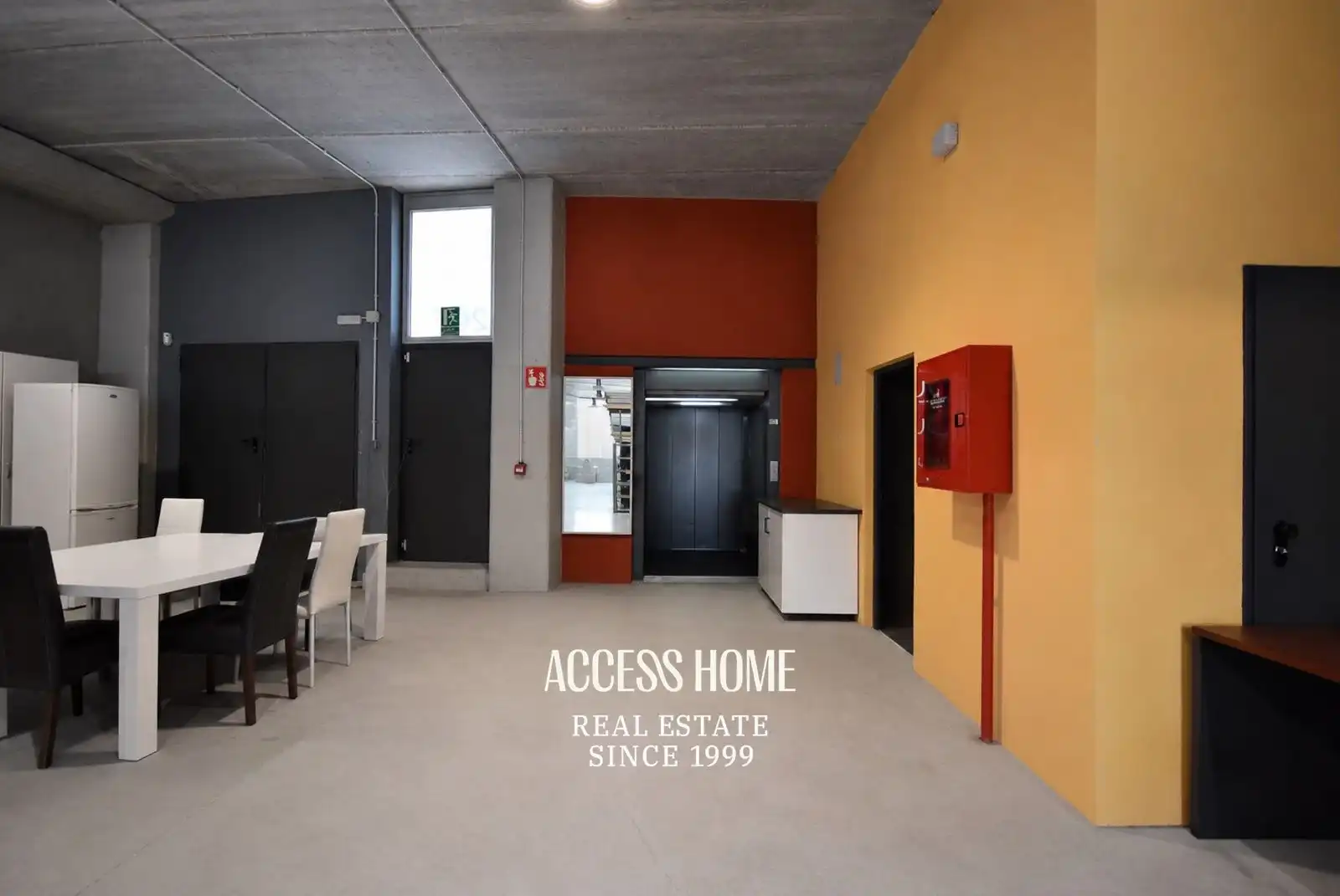 Nave industrial con ascensor en venta en Canyet - Pomar, imagen 16