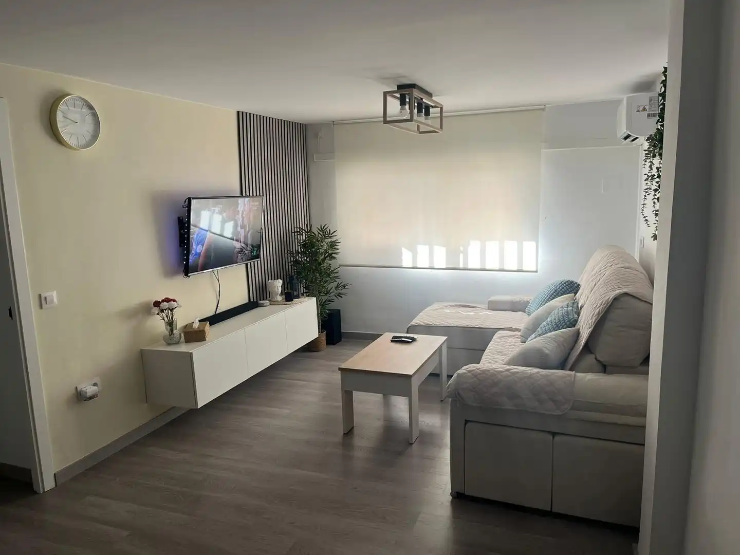 Sala de estar de Planta baja en venta en Dos Hermanas con Aire acondicionado y Calefacción