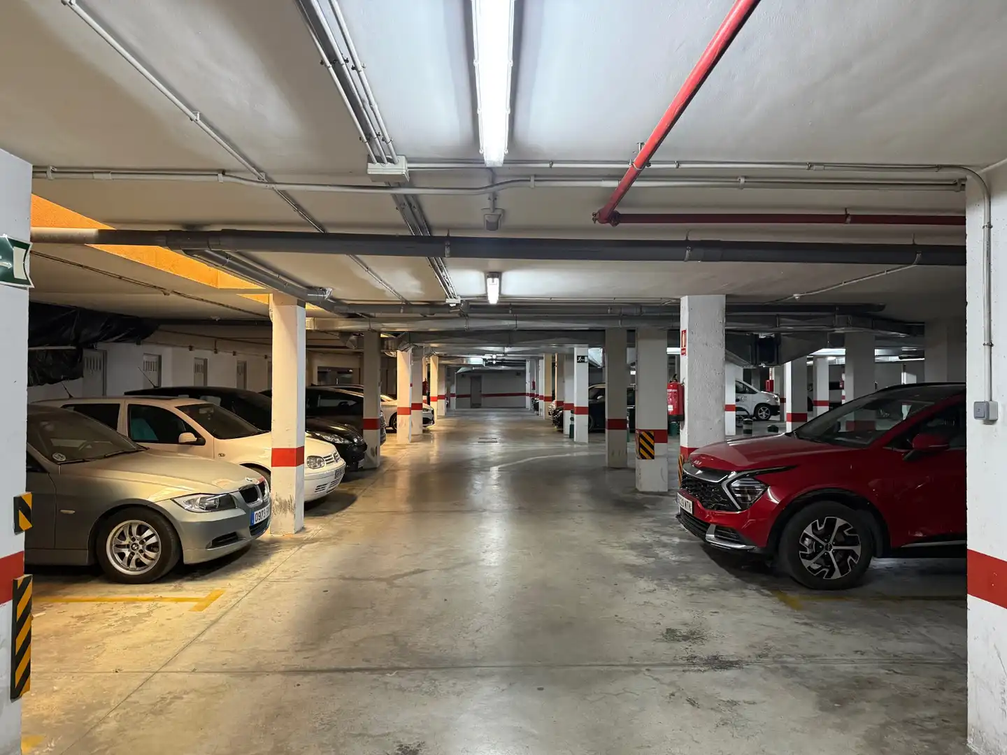 Parkplatz von Garage zum Verkauf in Ogíjares