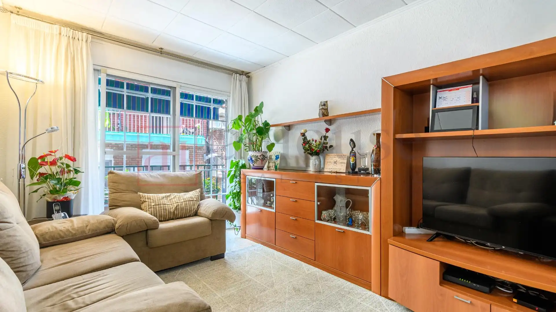 Piso en venta en Carrer Carrer Conca de Tremp, El Carmel, Horta - Guinardó