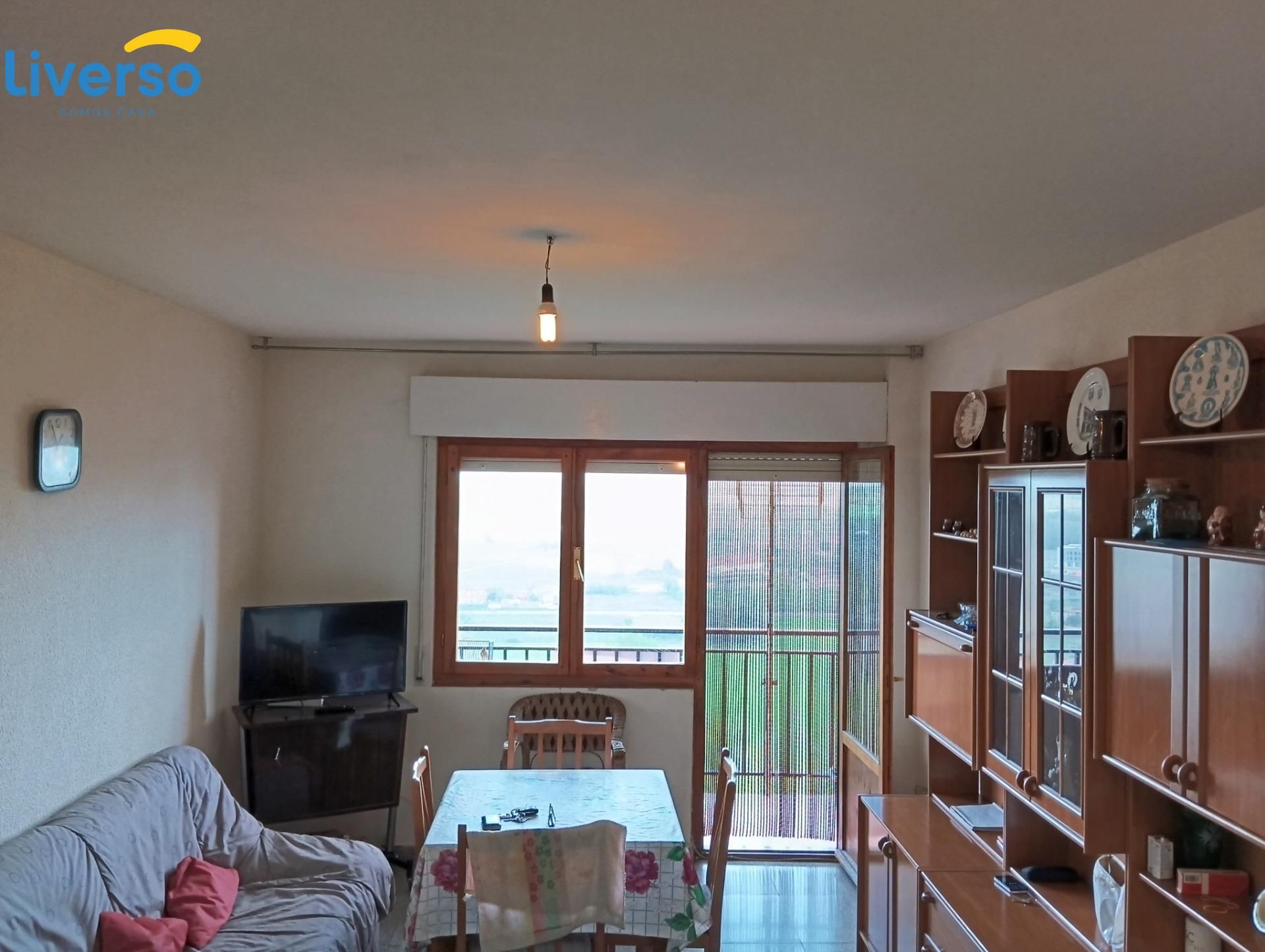Living room of Flat for sale in Roa  with Storage room and Balcony