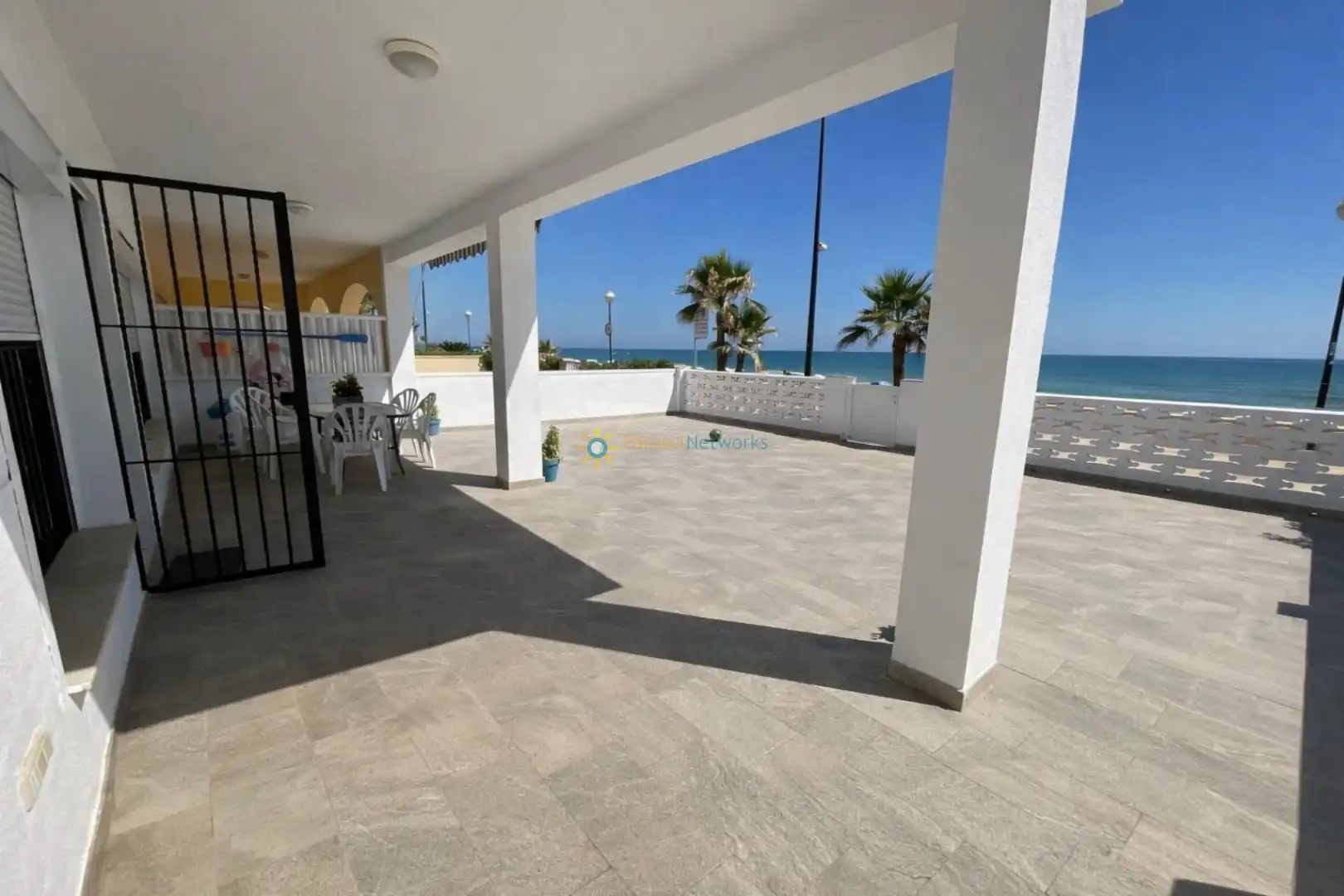 Terrassa de Casa o xalet en venda en Miramar amb Aire condicionat, Jardí privat i Terrassa