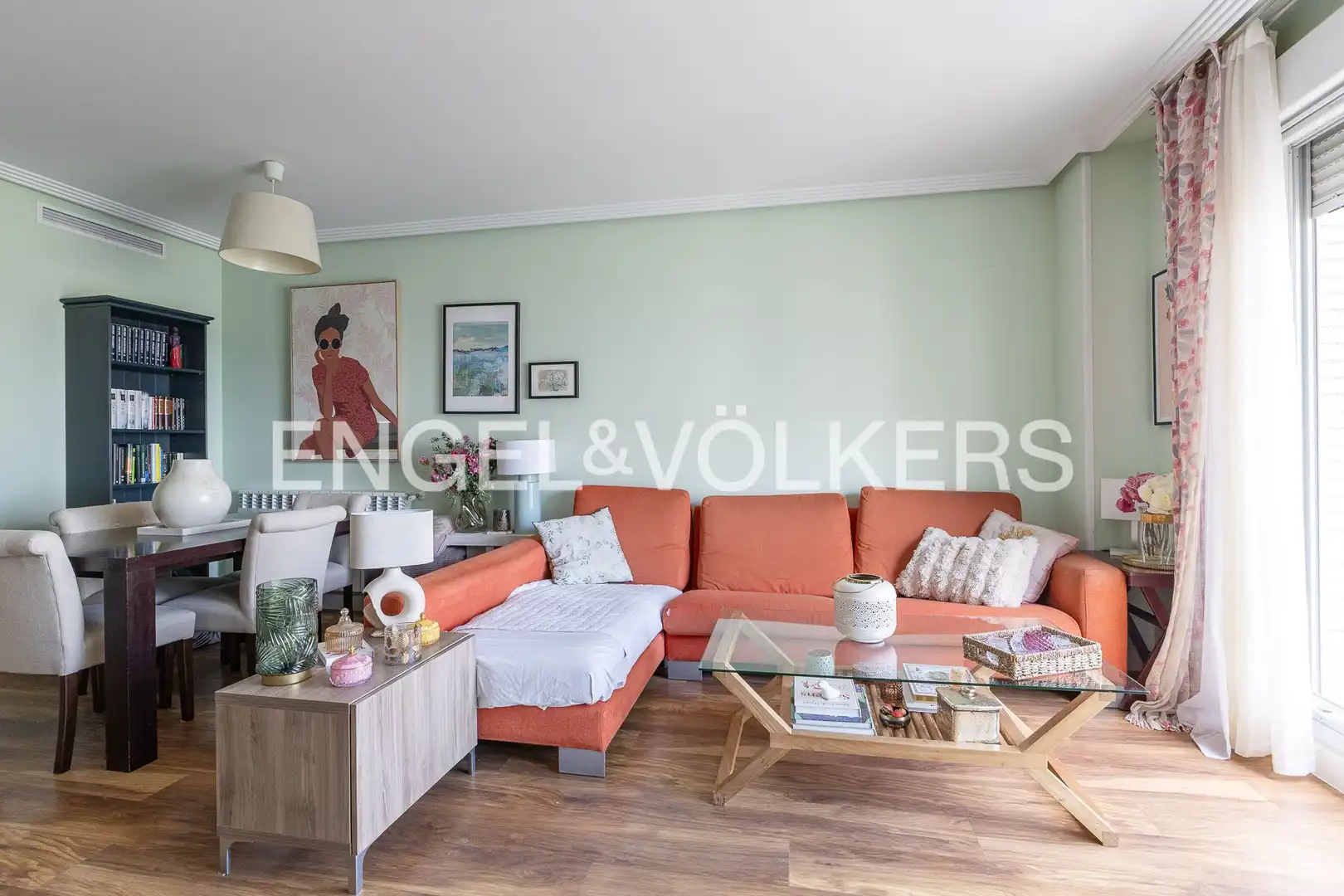 Wohnzimmer von Wohnung zur Miete in San Sebastián de los Reyes mit Klimaanlage, Heizung und Privatgarten